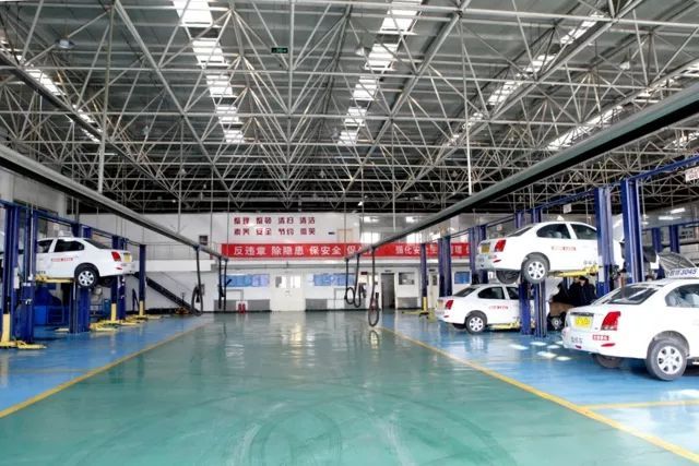誠信鑄就品牌，服務(wù)贏得信賴——記北京時(shí)新汽車修理廠榮獲“全國汽車維修行業(yè)誠信企業(yè)”稱號